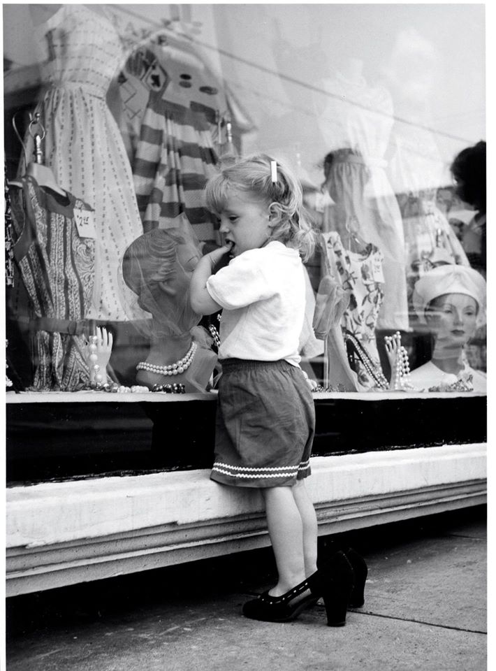 Patti_Taylor_(Zientek)_at_Kaplon's_1960