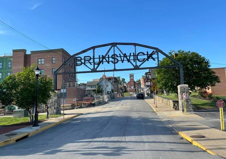 Stunning New Welcome Arch Unveiled