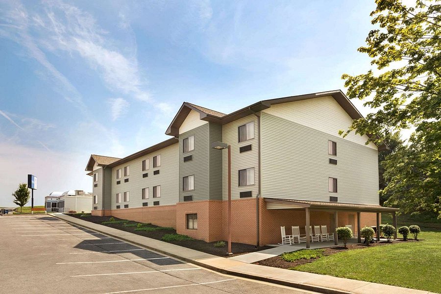 Travelodge Exterior